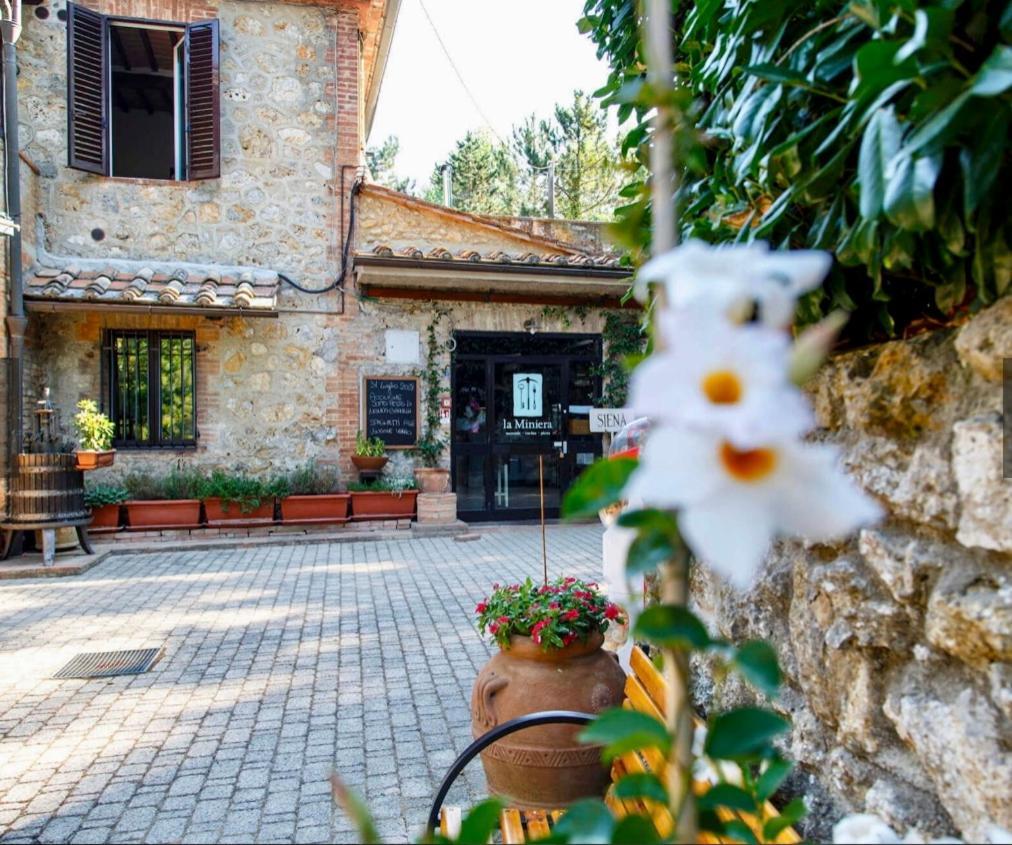 Podere La Miniera Relax & Food Siena Eksteriør bilde